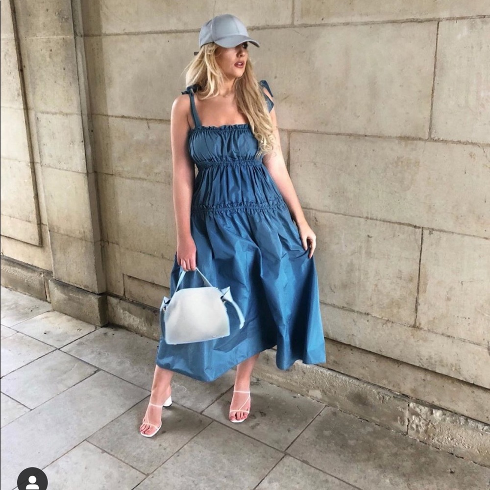 Final sale 👑Zara taffeta dress bloggers favorite